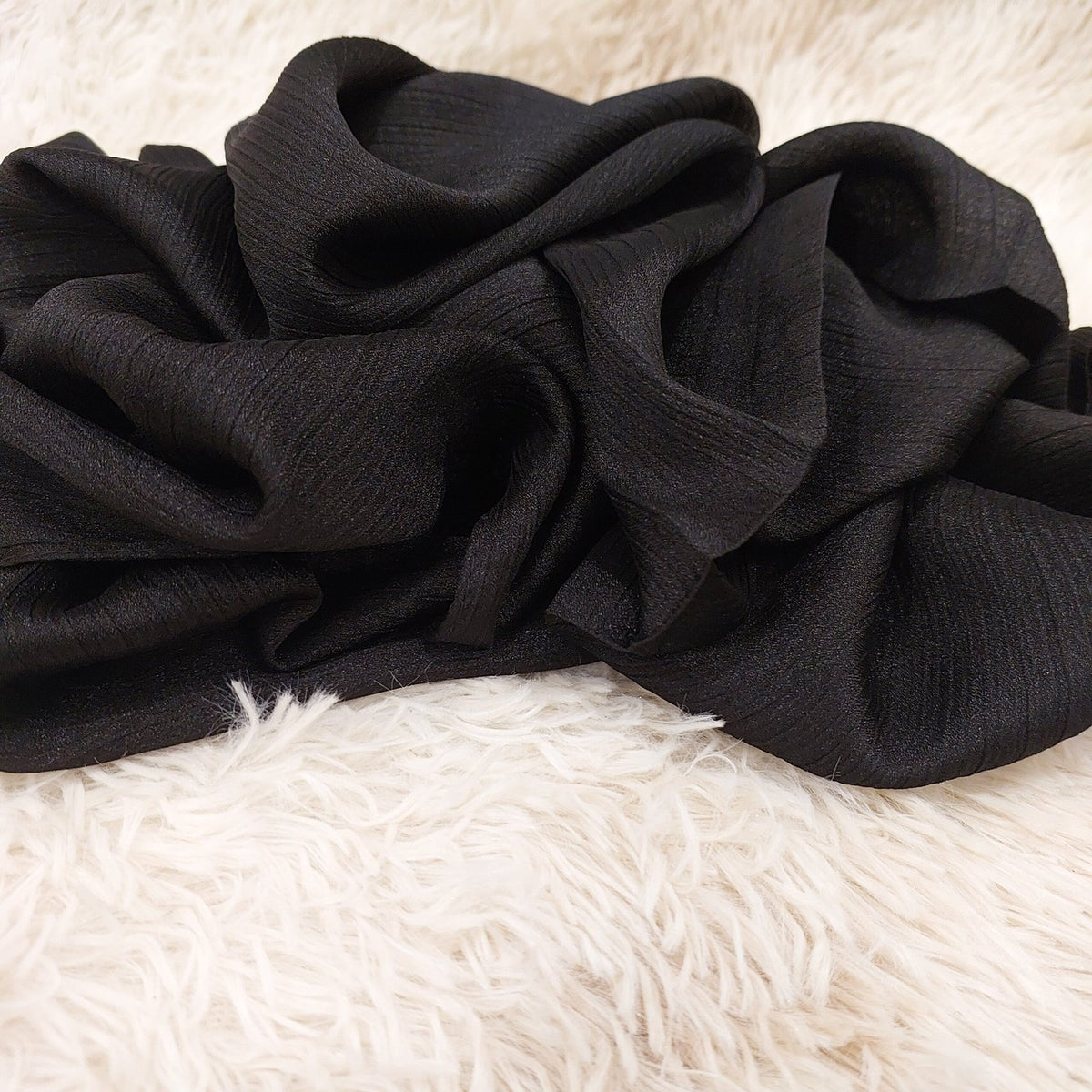 Crinkle Silk (Black)