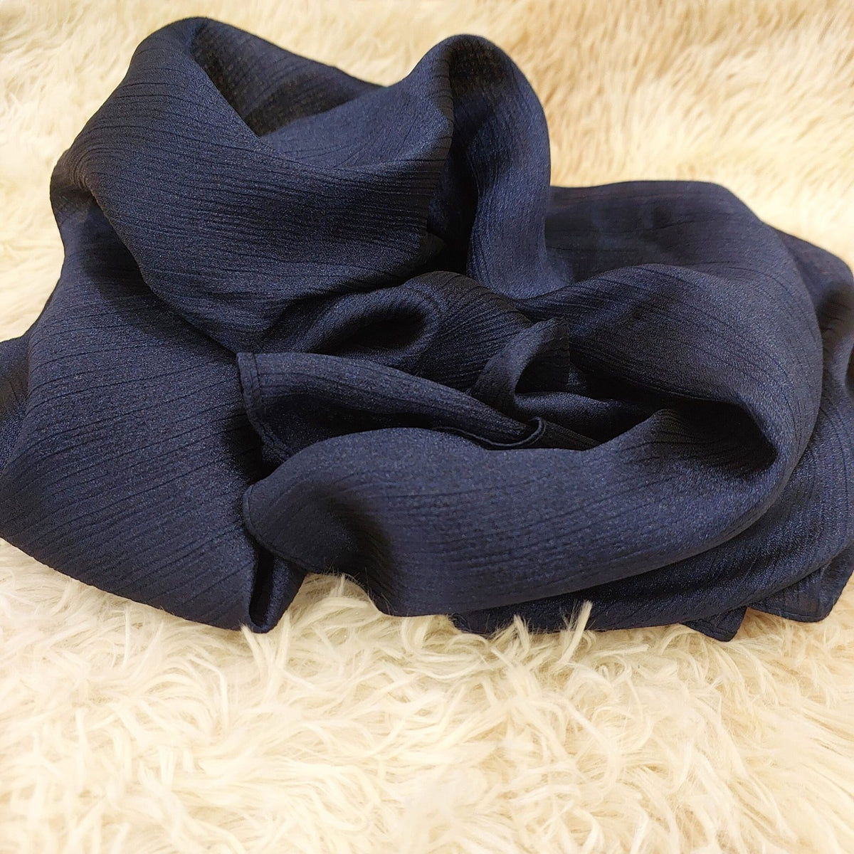 Crinkle Silk (Navy Blue)