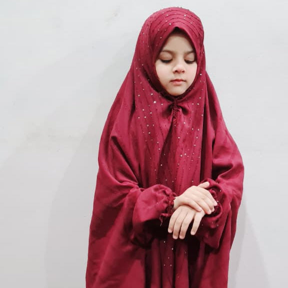 Kids Namaz Chaddar – Maroon (Sequin Pannel)