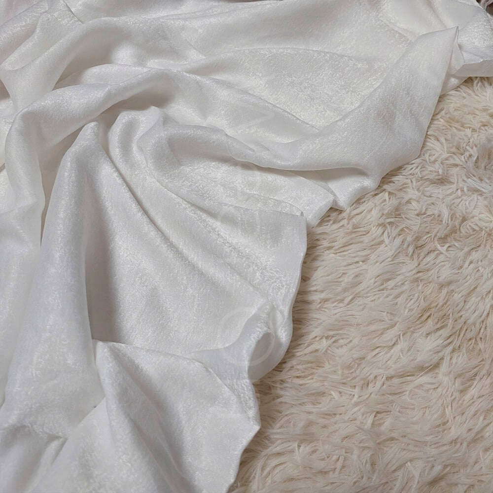 Velvet – White