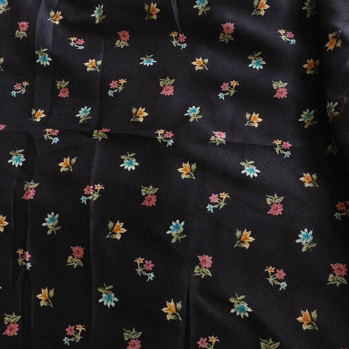 Kids Namaz Chaddar –Black Multi-shine  (10yr to 15yr)